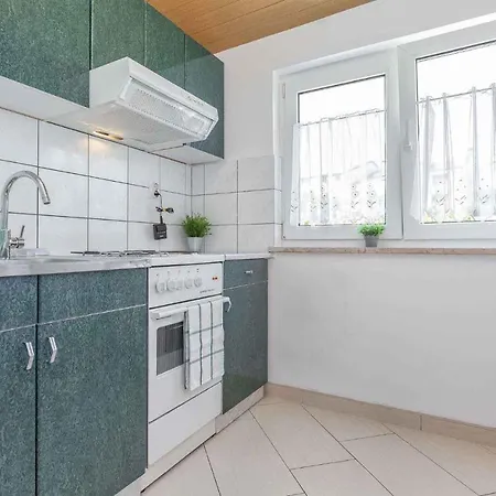 Διαμέρισμα In With Three-bedrooms 1