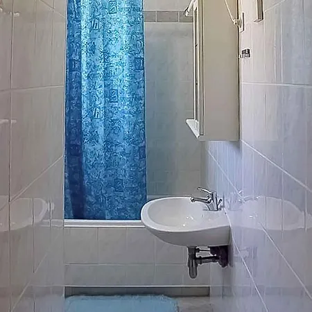 Apartment In With Three-bedrooms 1